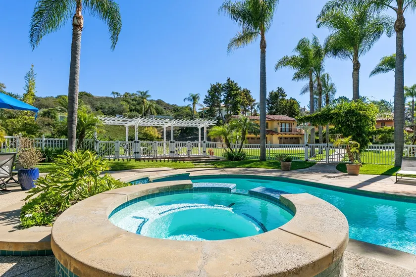 Luxury San Diego 5 Bedroom Oasis - Image 1
