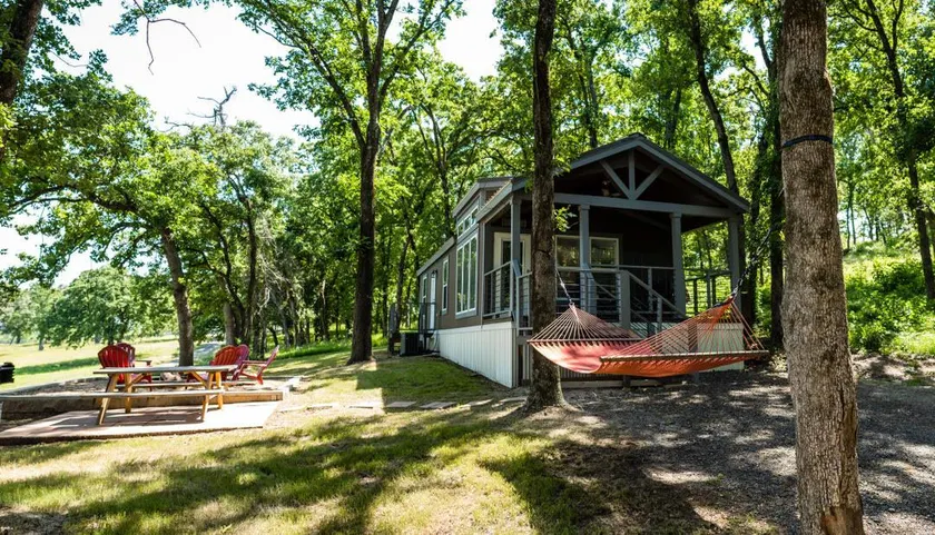 Texas Hideaway Cabin - Image 1