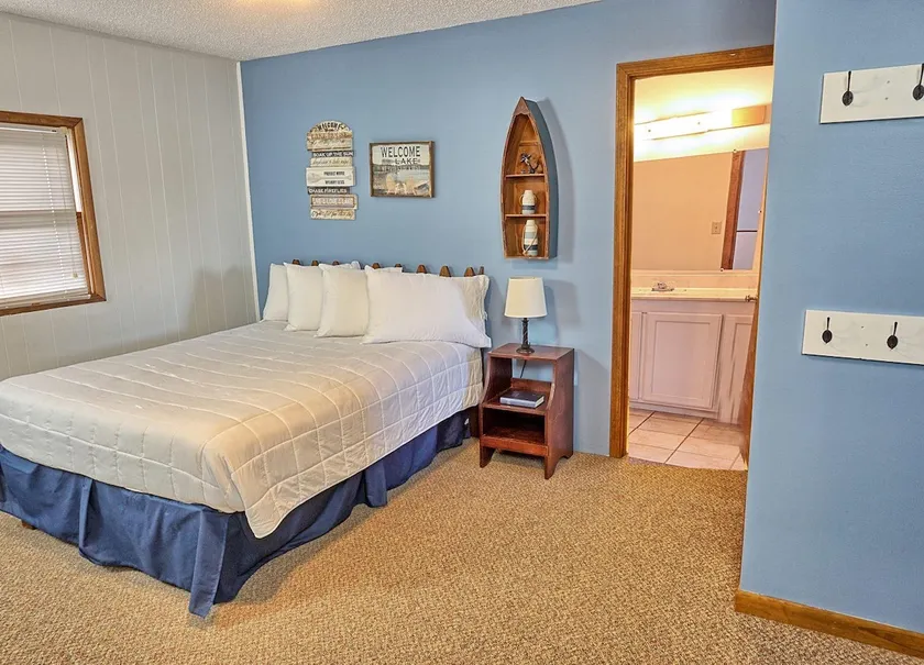 Lake Barkley Townhouse Waterfront | Sleeps 10 - Image 1