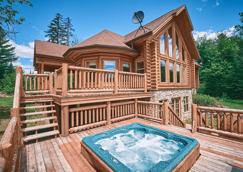 Family Chalet w/ Sauna, Hot tub & Outdoor Pool - Image 1