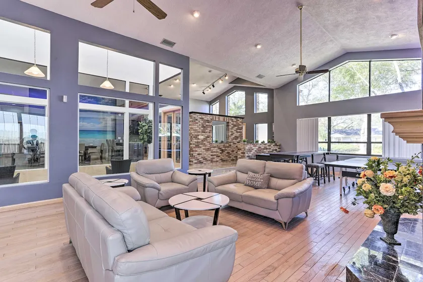 Huge Home w/ Pool Table Near St Pete Beach! - Image 1