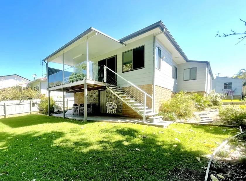 Seaside Family Memories -  5 Bedrooms 2 Kitchens - Image 1