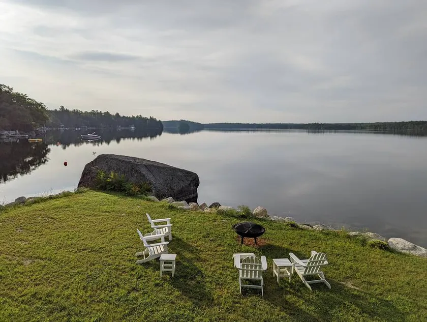 Stunning 4 season lakefront 3BR, 2BA near Acadia - Image 1