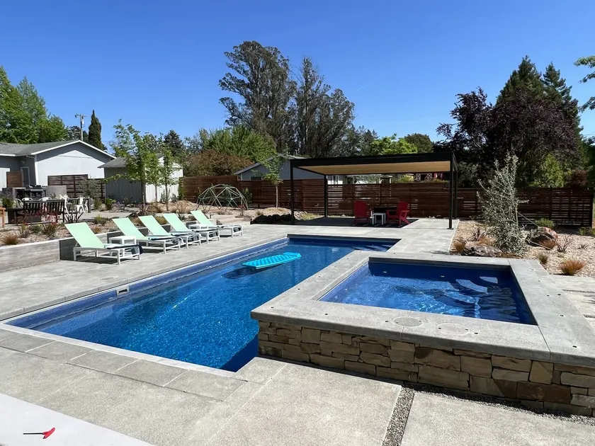 Great country property close to town and wineries in Sebastopol - Image 1