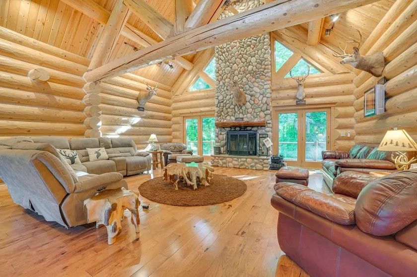 14 Mi to Slopes: Lodge on 104 Acres in Boyne City - Image 1