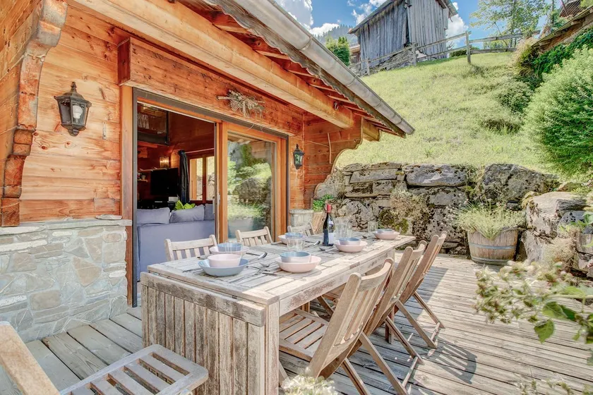 Chalet cosy pour 9 personnes avec accès facile aux pistes de ski - Image 1