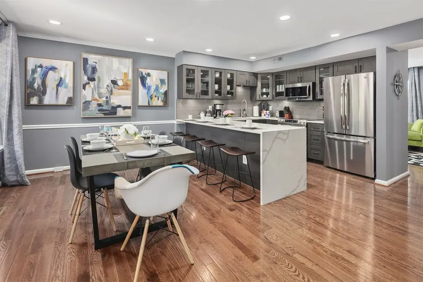 Cozy 4BR Townhome, Family Community, 40 Mins to DC - Image 1