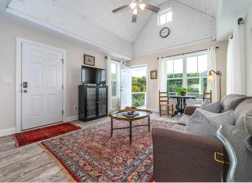 Cozy Tiny Home w/ Mountain Views near W&L & VMI - Image 1