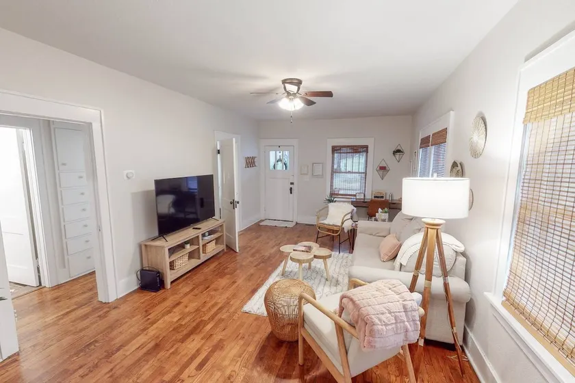 Boho Bungalow | 2 Kings + Pet-Friendly Fenced Yard - Image 1