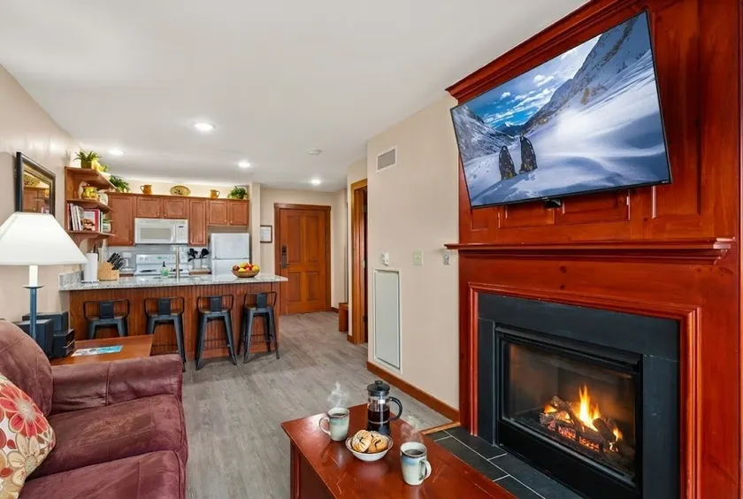 No Resort Fee Pool-View Ski-InOut Ballhooter - Image 1