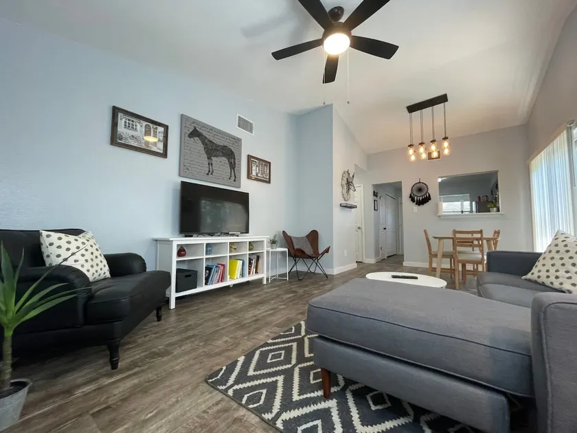 ★Families/Couples★ Perfect for a Home Base - Image 1