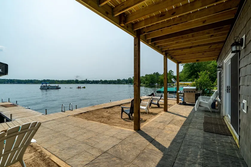 The Boathouse at Evans Lake - Image 1