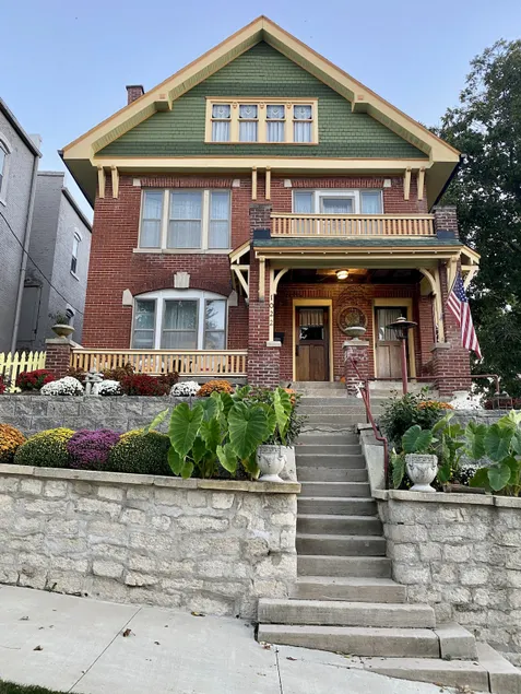 The Edmond an 1887 Arts & Crafts gem - Image 1