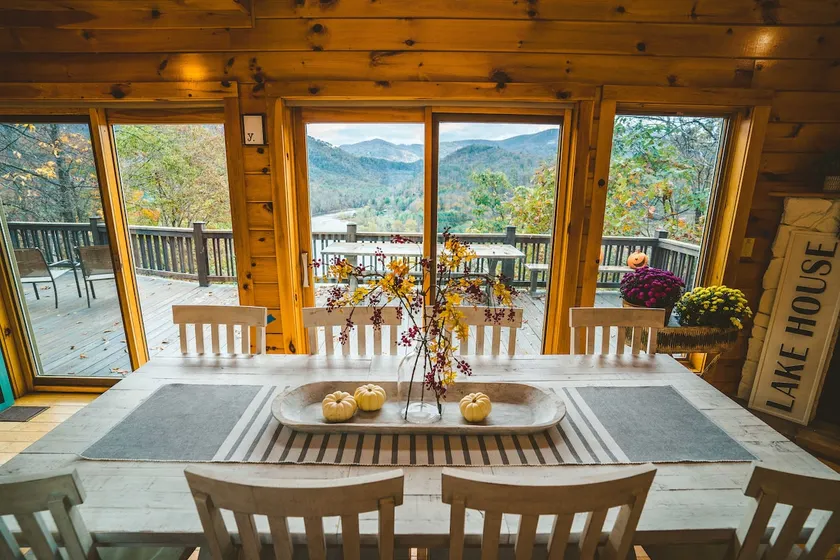 Watauga Lake & Mtn Views - Hot Tub & Dock on the lake - Image 1
