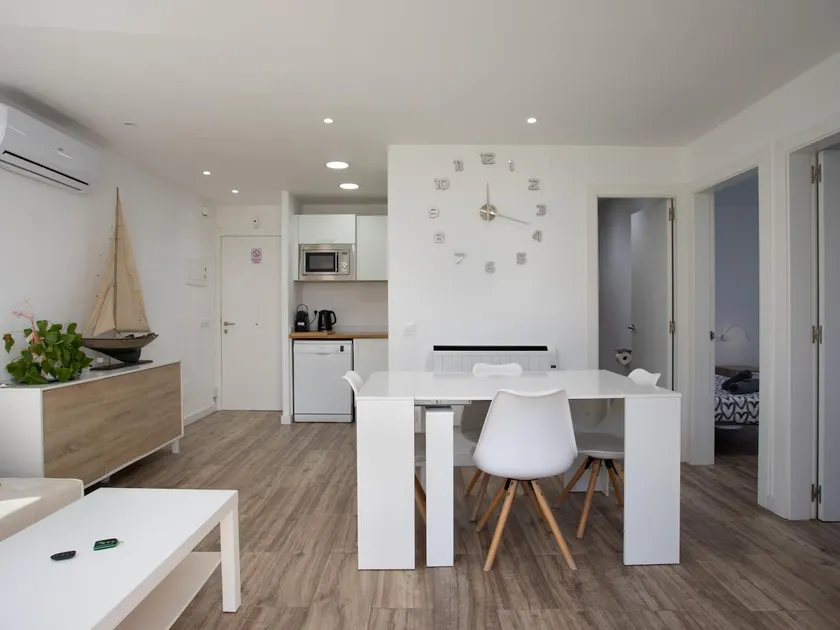Ground floor apartment with garden, pool and parking - Image 1