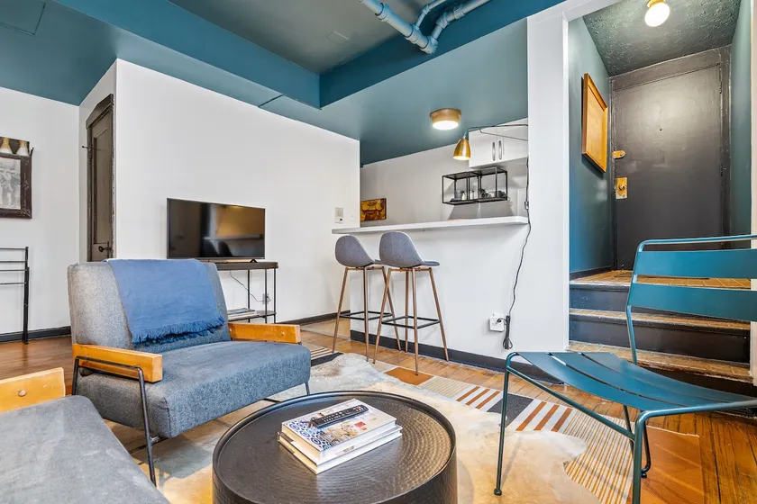 Taj Ma-small • Vintage 1BR Near Wrigley - Image 1