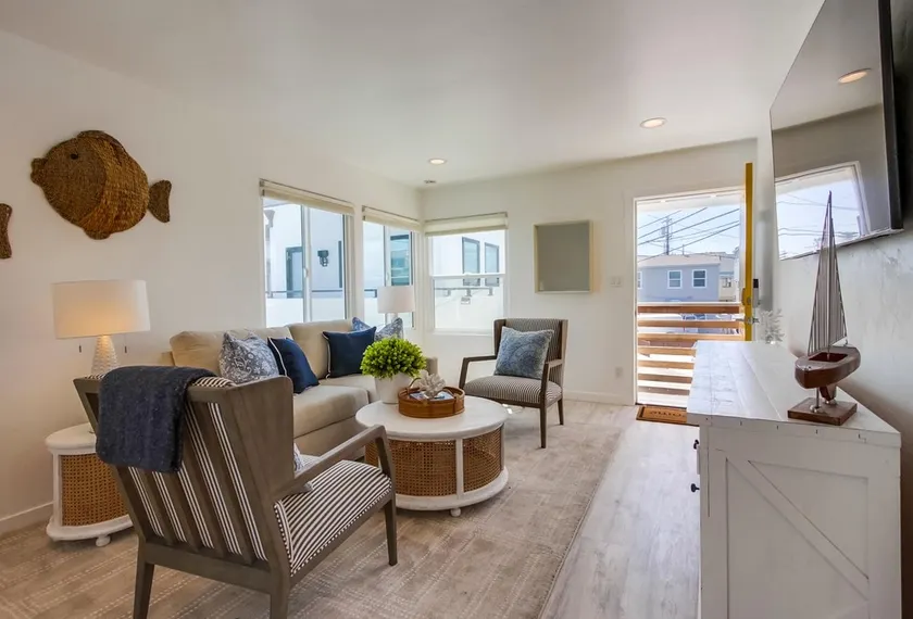 Remodeled On the Bay * AC * Garage Parking - Image 1