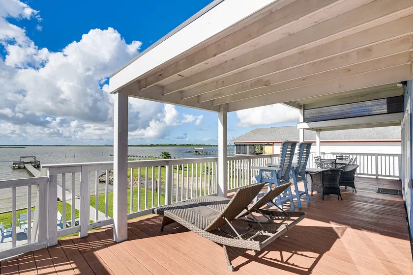 Galveston Bay Views & Pier! San Leon Gulf Getaway - Image 1