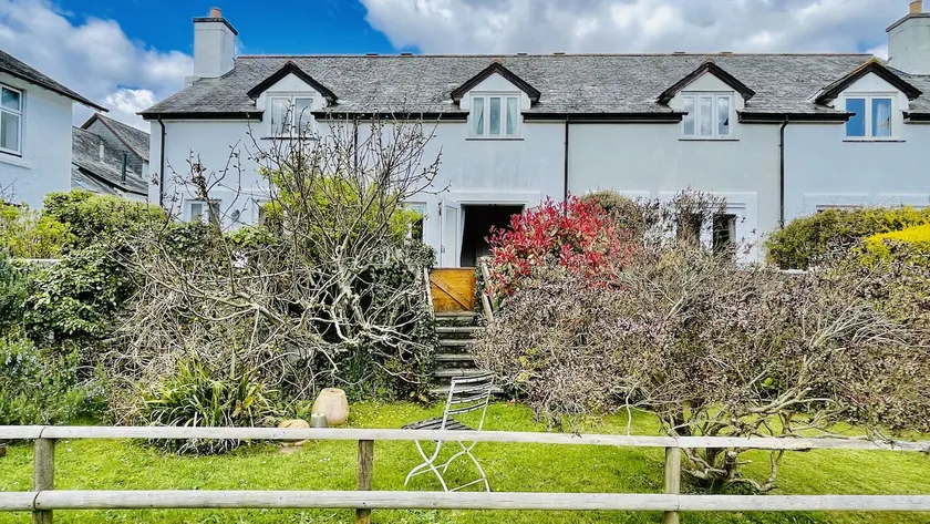 Damson - Peaceful location in delightful village - Image 1