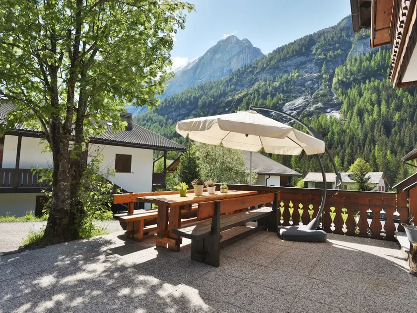 Cesa Micheluzzi (CZI712) by Interhome - Image 1