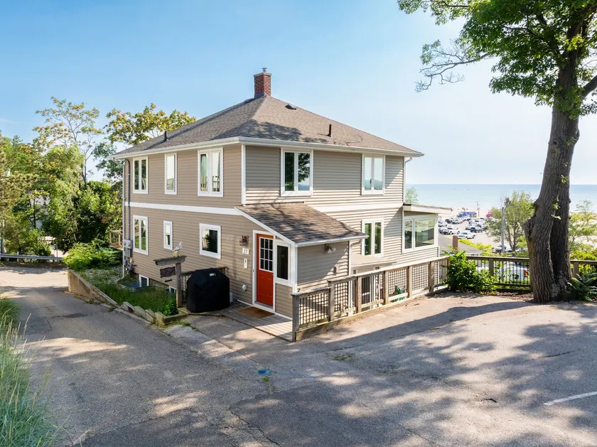 Happe House Apt A: 5 BR House w / Unobstructed Lake Michigan Visningar (12 sovplatser) - Image 1