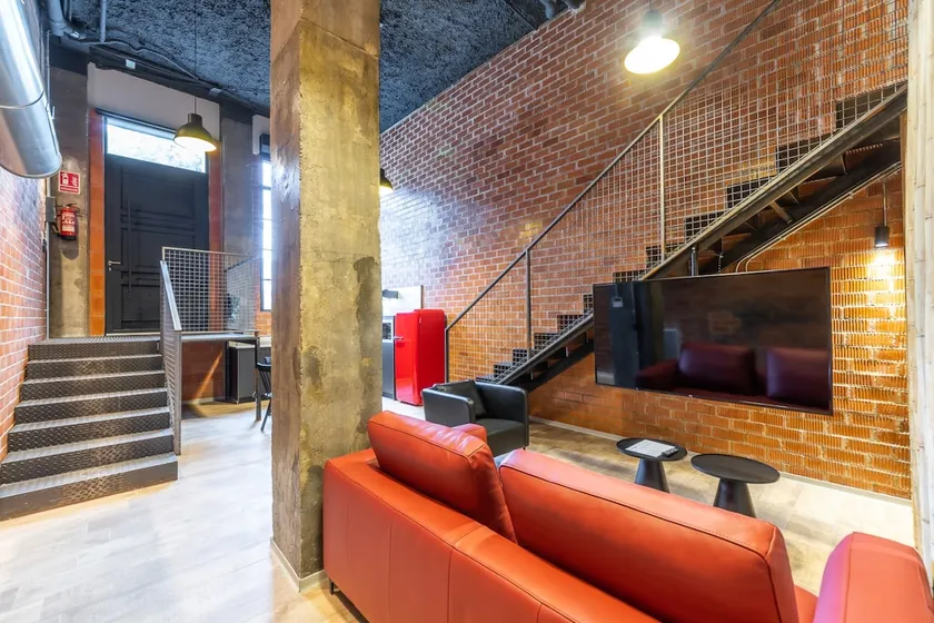 Art Loft 04 'On Stage' in Valencia - Image 1