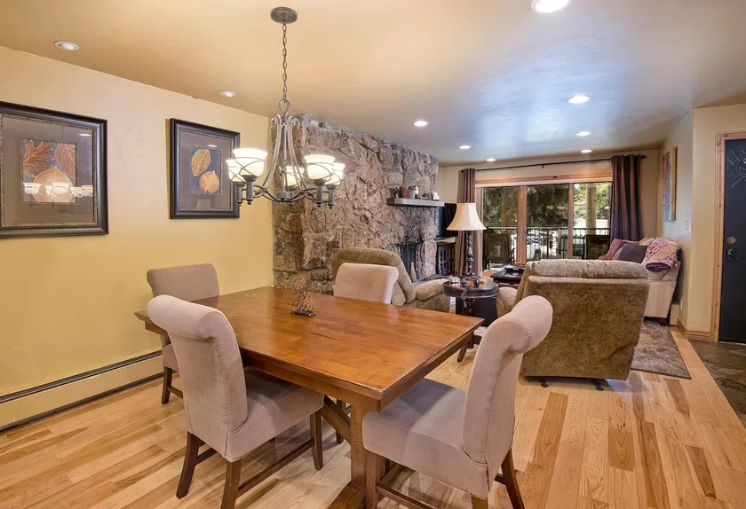 Spacious Avon Retreat | Pool, Tennis, 2 Masters & Free Shuttle - Image 1