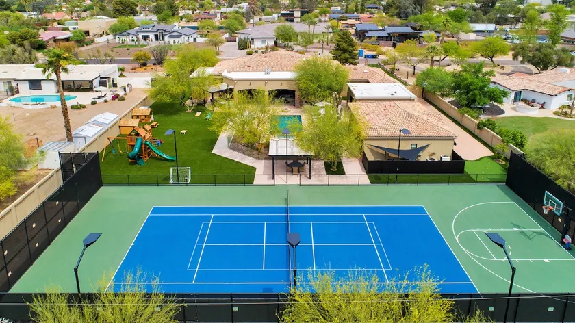 NEW Best Location in Scottsdale Walk to Everything - Image 1