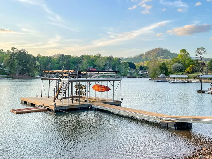 Mountain Lake House w/ private dock, stunning views - Image 1