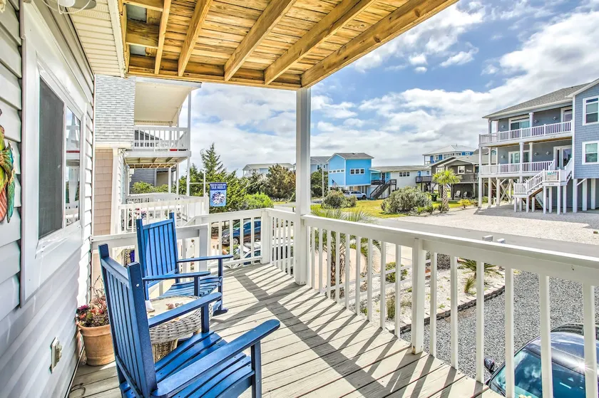 Coastal Oasis w/ Decks: Walk to Holden Beach! - Image 1