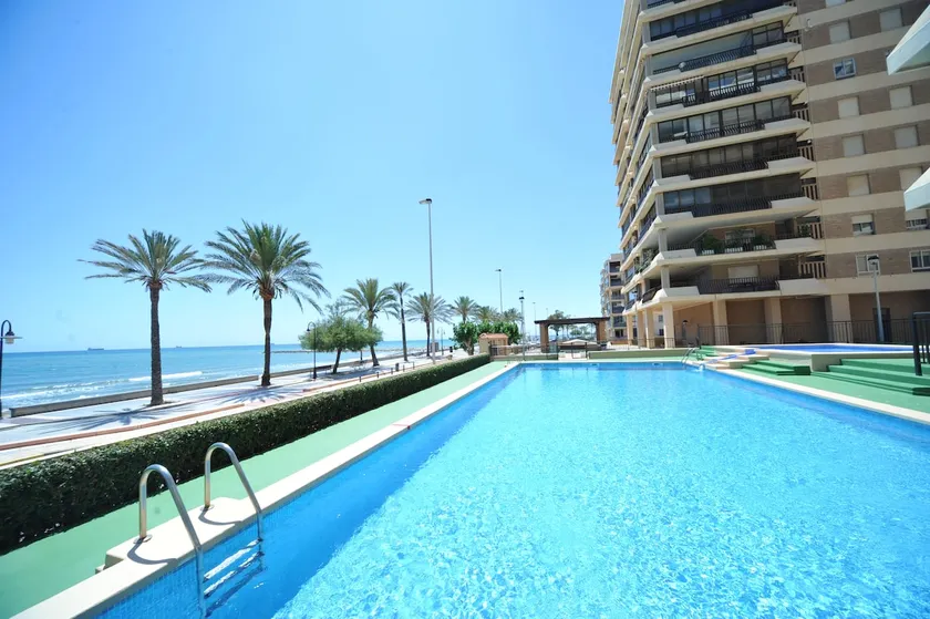 Castellmar apartment with ocean views - Image 1