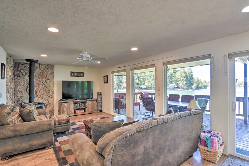 House w/ Private Deck on the Rock Creek Reservoir! - Image 1