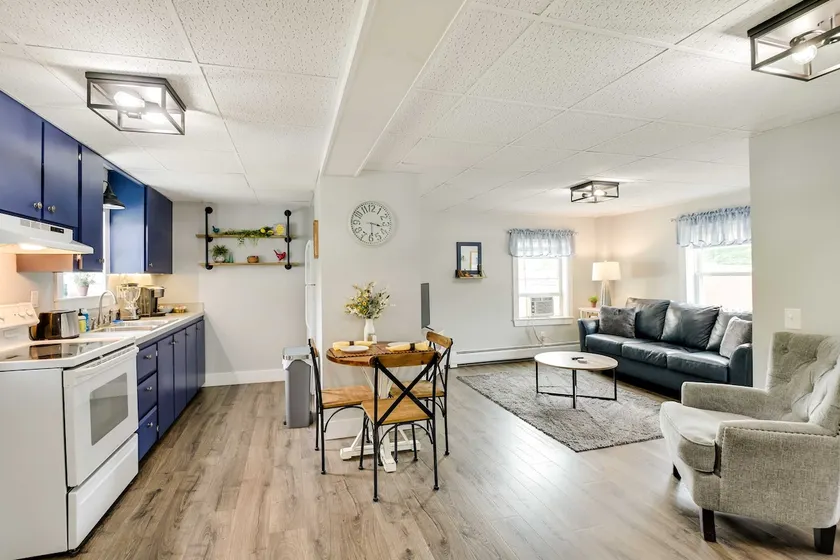 Chic & Central Apartment ~ 6 Mi to Sebec Lake! - Image 1
