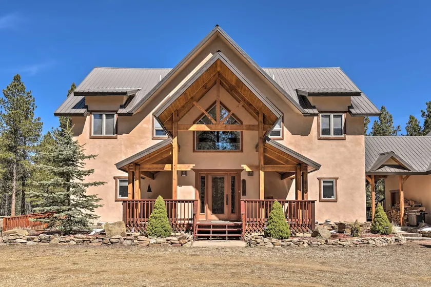 Grand Angel Fire Retreat w/ Hot Tub & Fire Pit! - Image 1