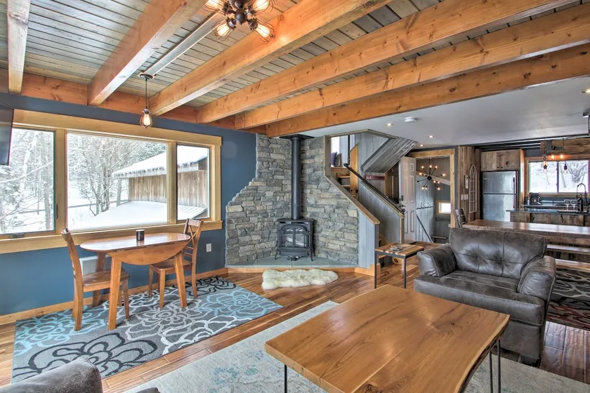 Slopeside Burke Mtn Condo w/ Amenity Access! - Image 1