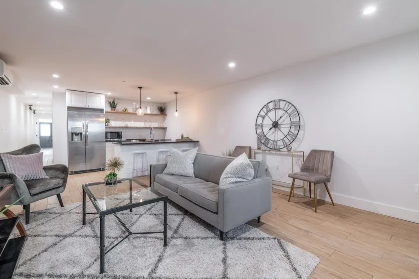 Bloomingdale Beauty - Sleeps 4 in Style - Image 1