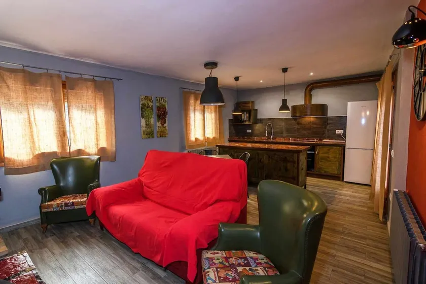 Dachboden mit Kamin und Terrasse mit Grill - Image 1