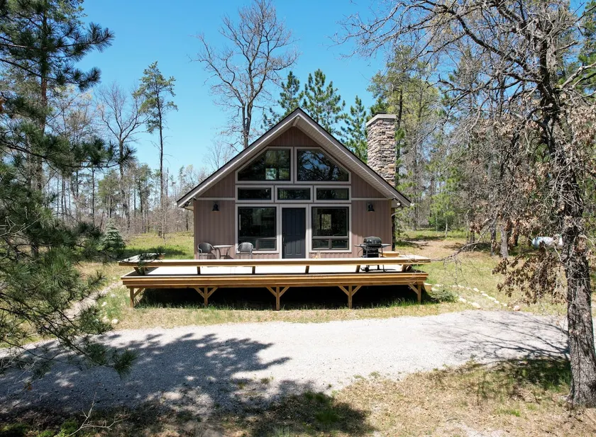 Blueberry Hill Sustainable Cabin in Huron Forest - Image 1