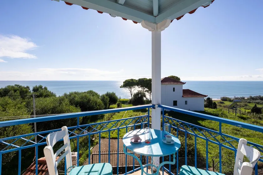 Koroni Seaview Retreats - Summer Escape Lodgings - Image 1