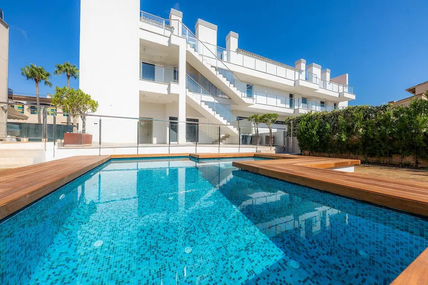 Las Palmeras Penthouse - Image 1