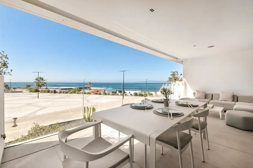 Infinity 0-8 LUXE SEA VIEW 2B - Image 1