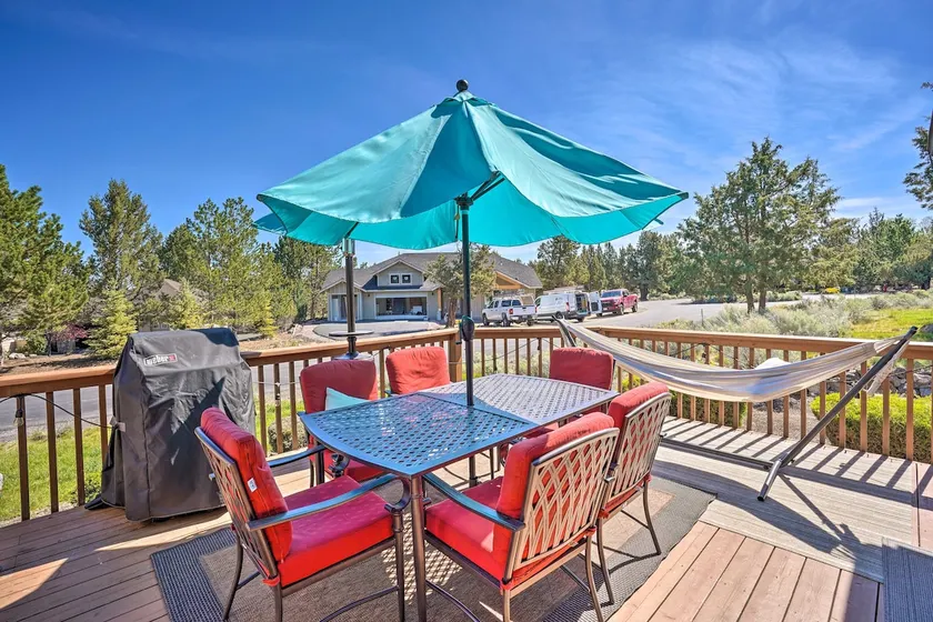 Redmond Resort Townhome w/ Private Hot Tub - Image 1