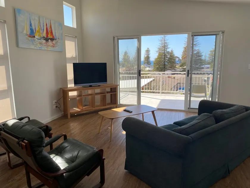 Harbour View - Image 1