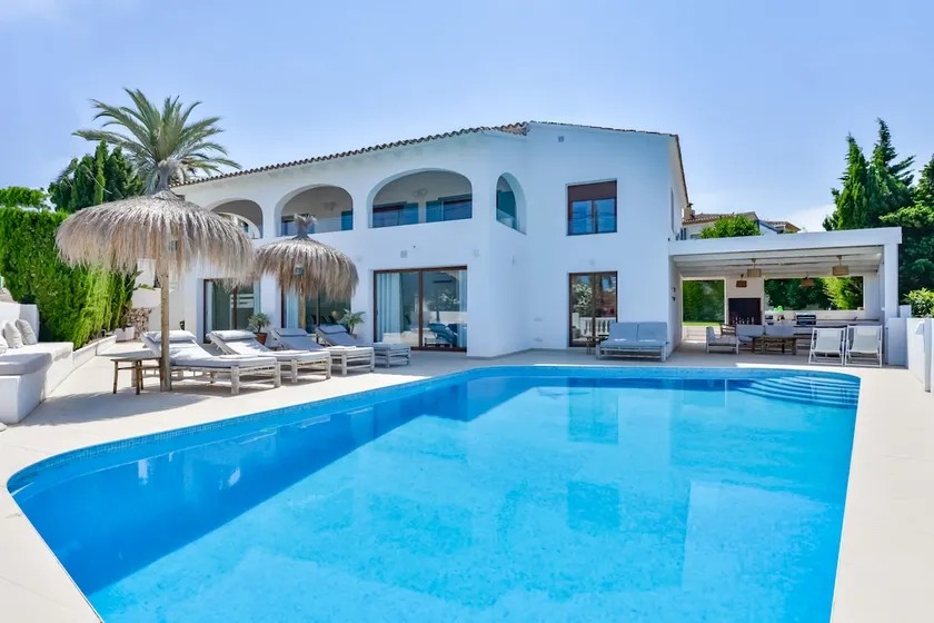 La Mar - By Almarina Villas - Image 1