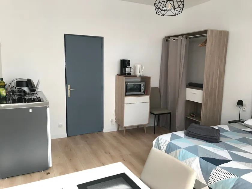 Vally Guingamp Apartments - La Dérobée Studio - Image 1