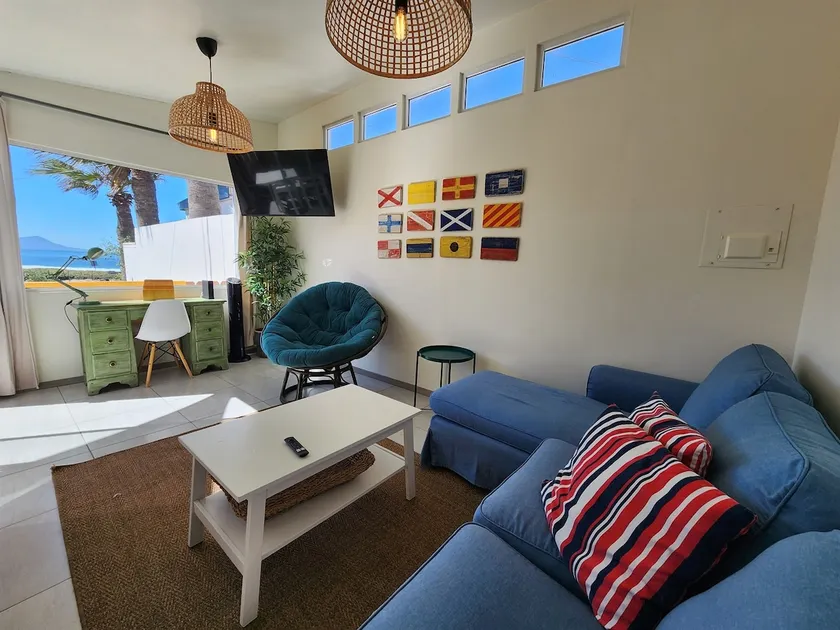 CASA LUCIA - BEACHFRONT HOUSE - Image 1