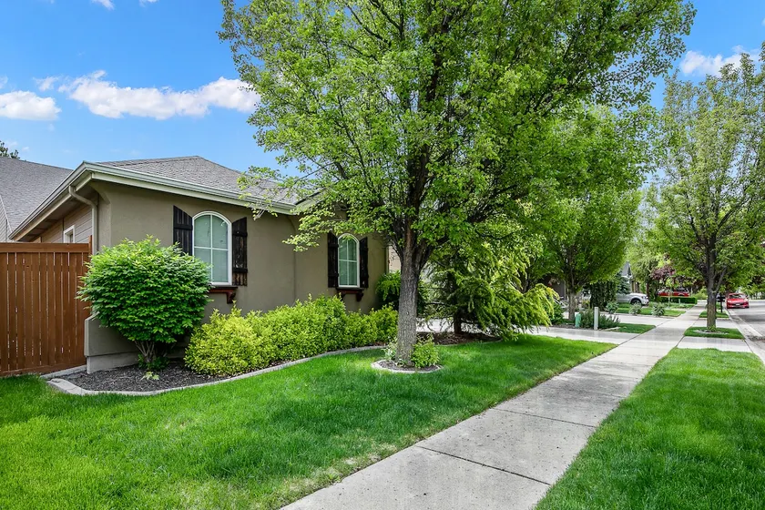 Family Home in North Meridian Near Everything - Image 1