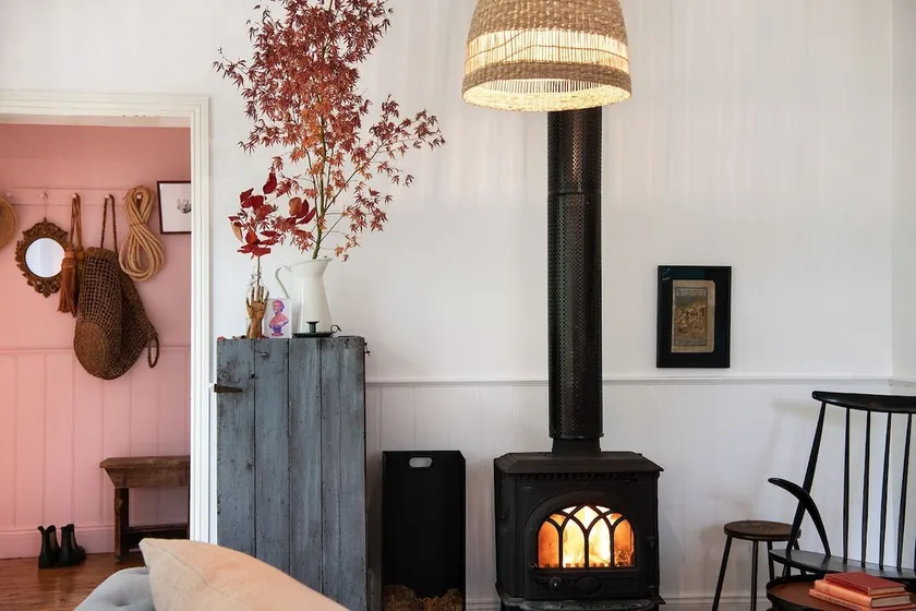 Wombat Hill Cottage- central Daylesford retreat - Image 1