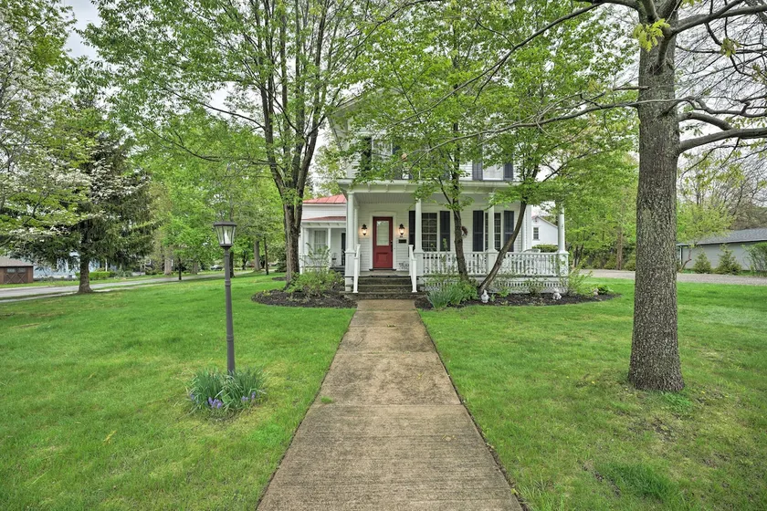 Historic Westfield Home: 2 Mi to Lake Erie! - Image 1