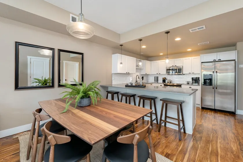 Amazing Urban Townhome near Breweries and River! - Image 1